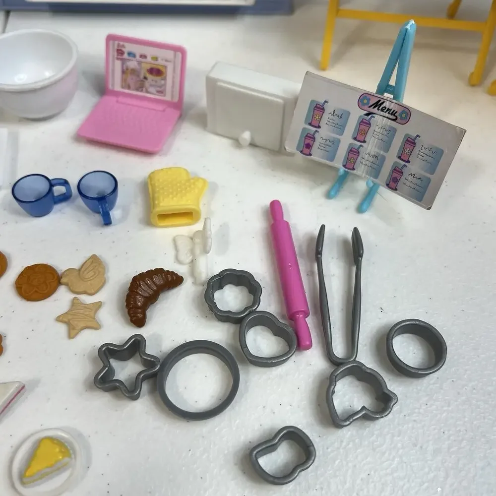 Vintage Barbie Doll Bake Shop Cafe Playset‎ Patio Table Chairs Accessories